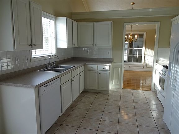 5th image of 2295 Oakland Chase Ct