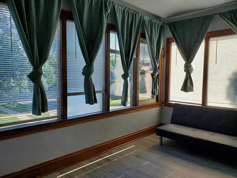 930 Emerald St #2A — Photo 6