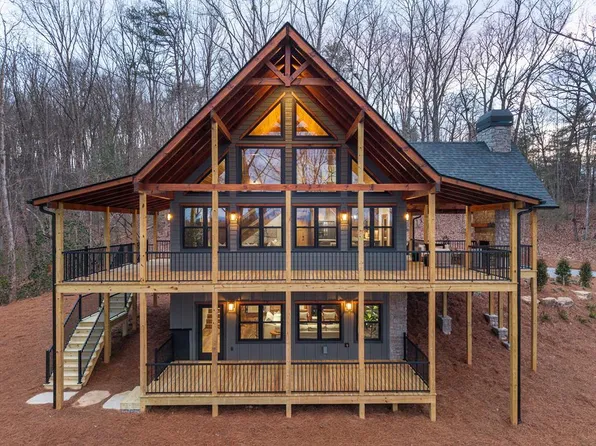 345 Big Oak Ln, Blue Ridge, GA 30513