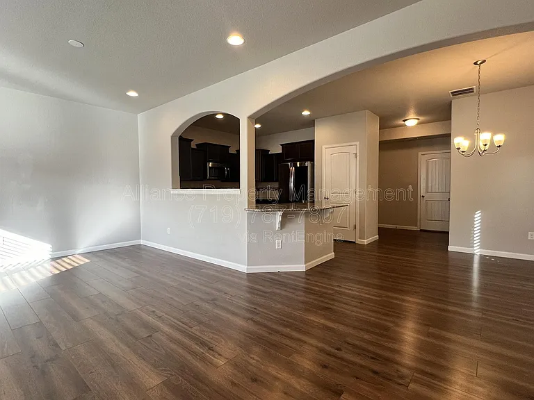 2057 Birmingham Loop — Photo 2
