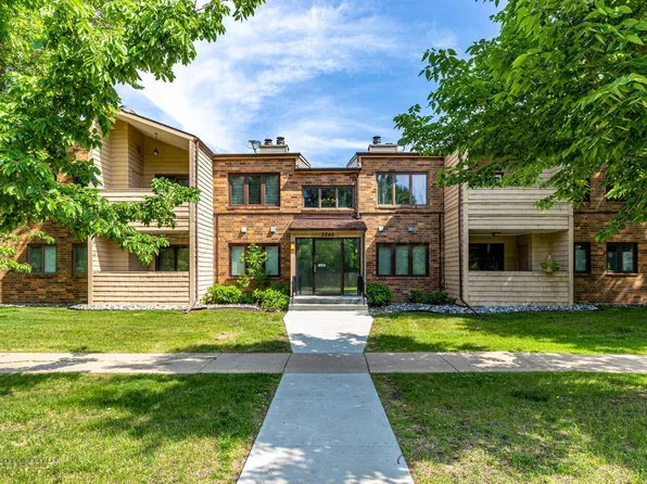 3245 17th Ave S APT 202, Fargo, ND 58103