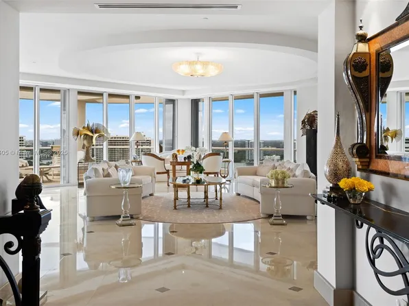 7000 Island Blvd #Penthouse 02, Aventura, FL 33160