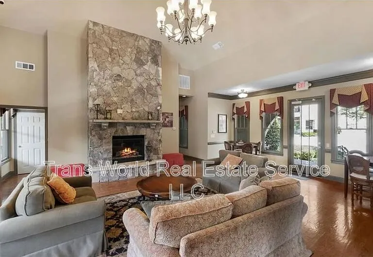 4648 Pine St SE — Photo 49