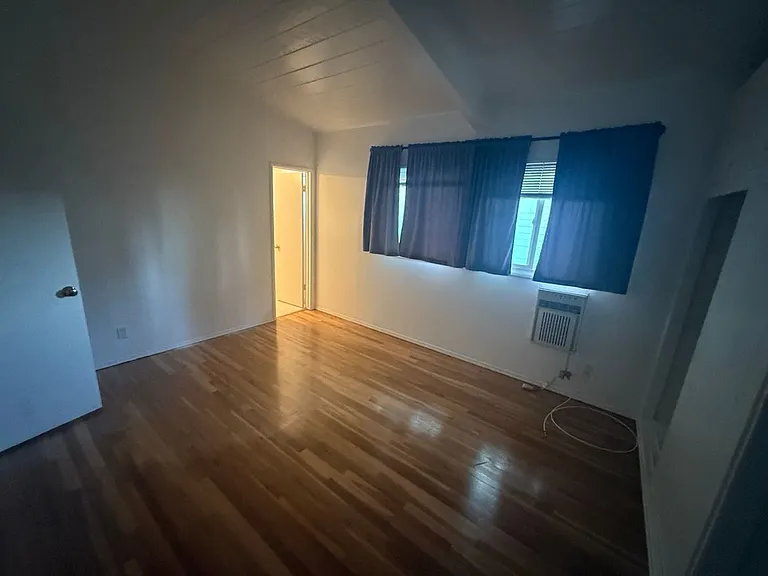 9017 Harratt St in the Heart of West Hollywood! — Photo 12