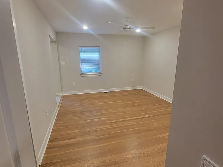 1111 N Thompson St — Photo 6