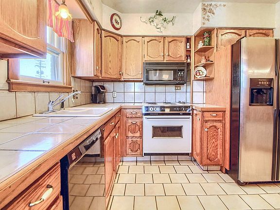 4th image of 3109 W 76th Ave