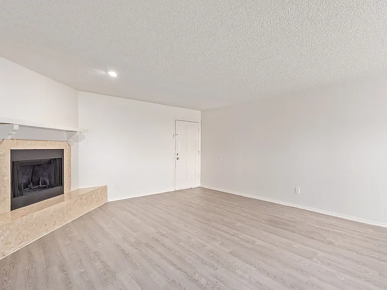 7211 N 54th Ave — Photo 36