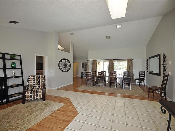 5th image of 1919 Lindsey Ct