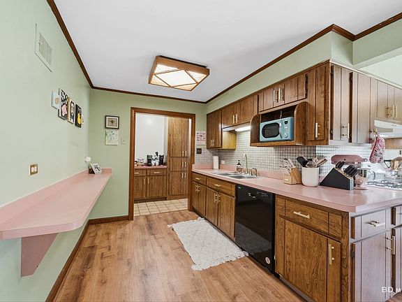 5th image of 11647 S Tripp Ave