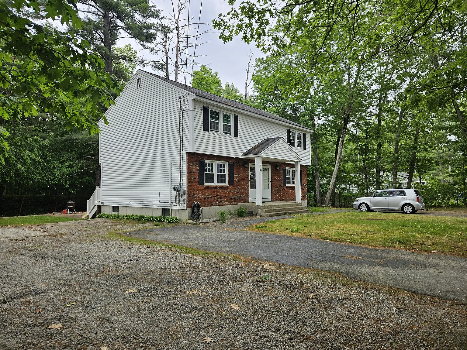 2 bed, 1026 sqft, $2,400 — Photo 2