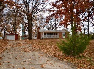 608 Chippewa St, Seneca, MO 64865