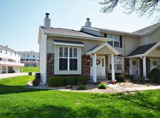 1785 Honeysuckle Dr, Saint Charles, MO 63303