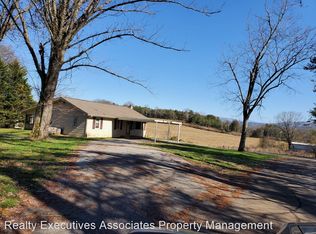 1220 Floyd Walker Rd, Maryville, TN 37801