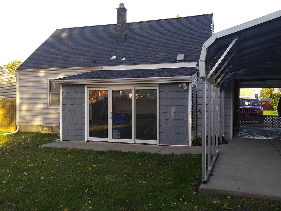 2nd image of 142 Briarhill Dr