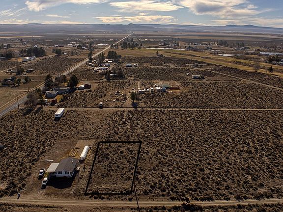 2nd image of Lark St