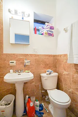 Rented by City Connections Realty | media 23