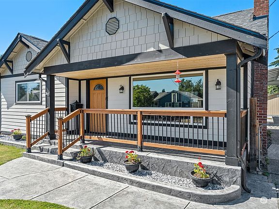 2nd image of 1213 2nd Avenue NW