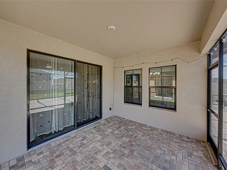 14633 Red Castle Ave — Photo 56