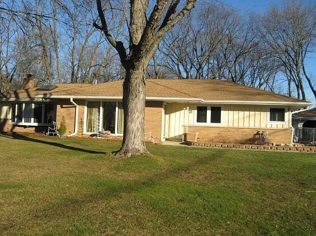 1st image of 5220 S 116th St