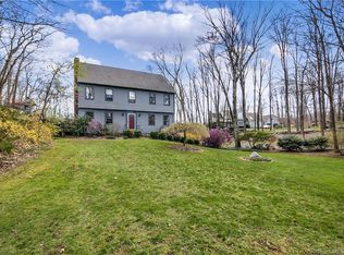 35 Cold Spring Rd, Newtown, CT 06470