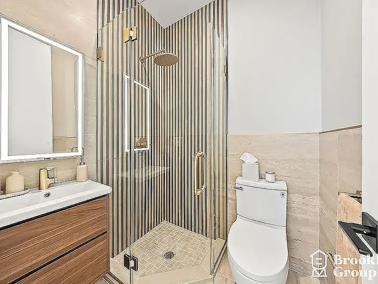 556 Baltic St #502 — Photo 9