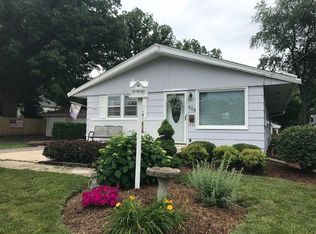 404 W Maple Dr, Eureka, IL