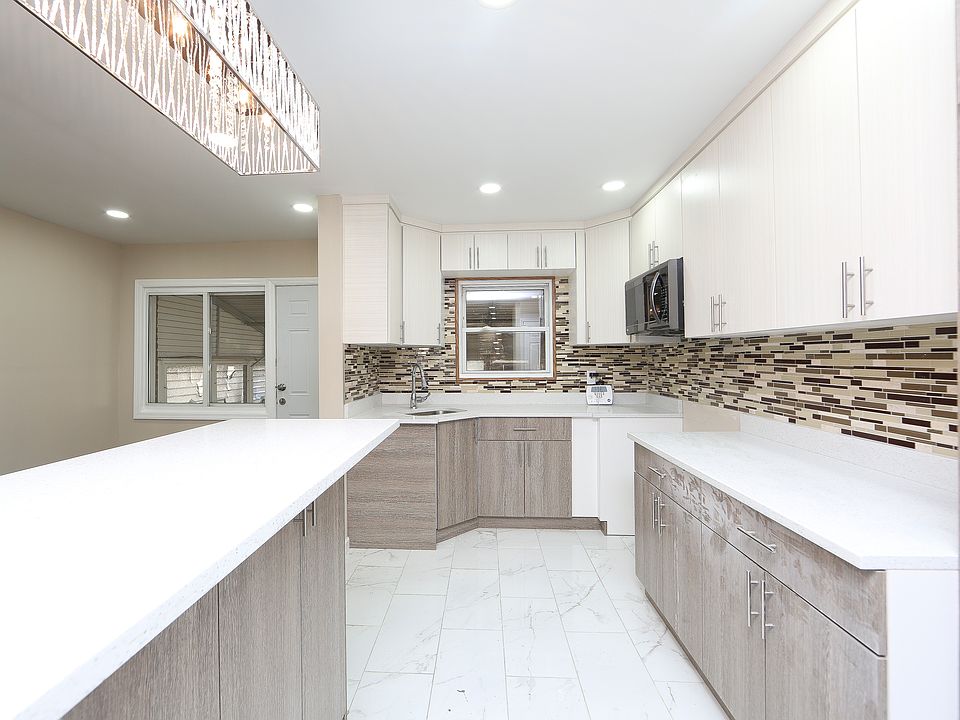 1st image of 11633 167th St