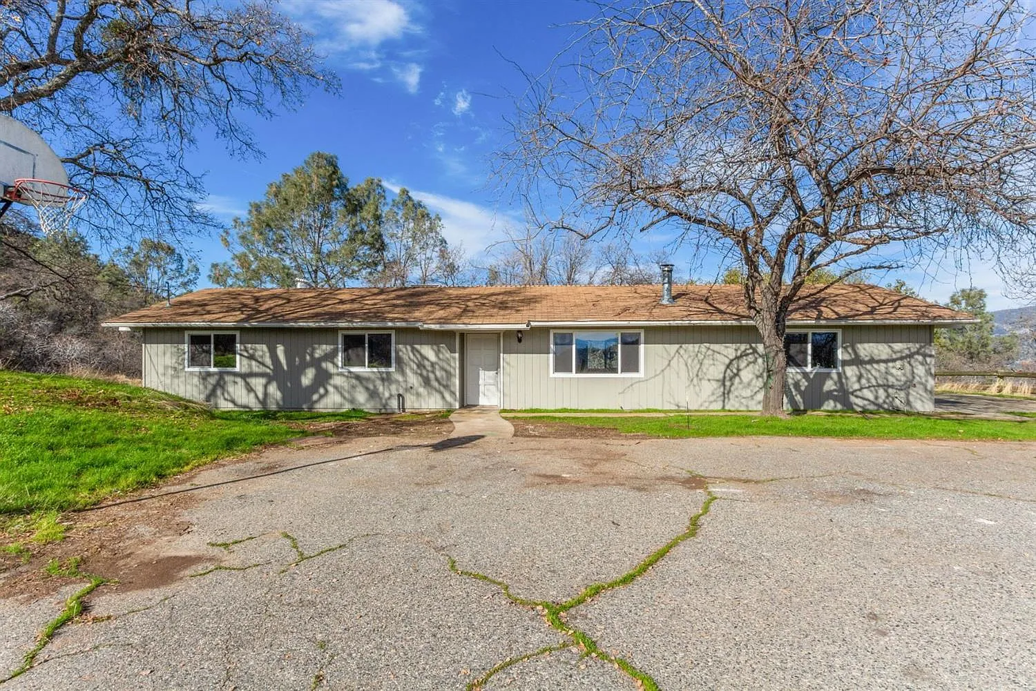 29248 Larkspur Rd photo 1