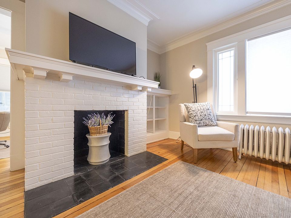 Decorative fireplace