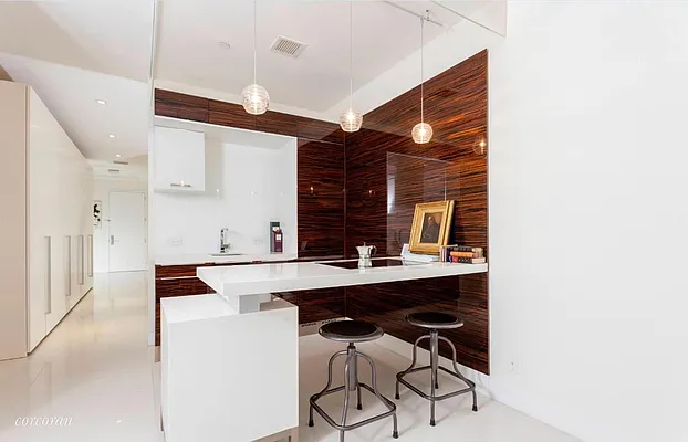 Rented by Corcoran | media 23