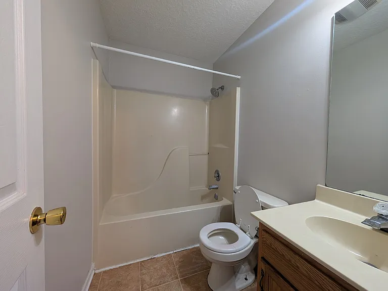 587 Baker Rd #G4 — Photo 7