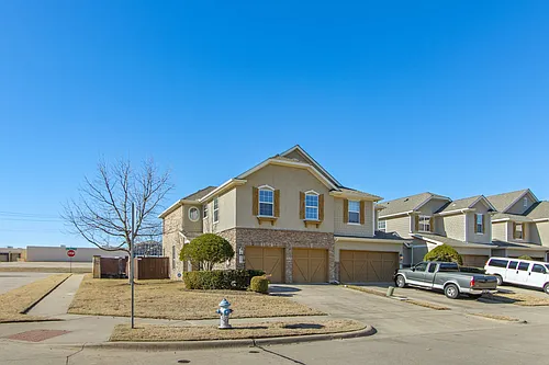 6201 Texana Way Photo 1