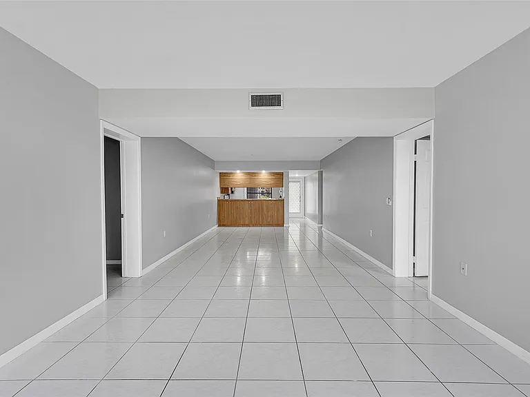 1713 Whitehall Dr #103 — Photo 21