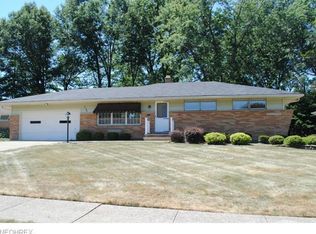 6166 Fieldstone Trl, Seven Hills, OH 44131