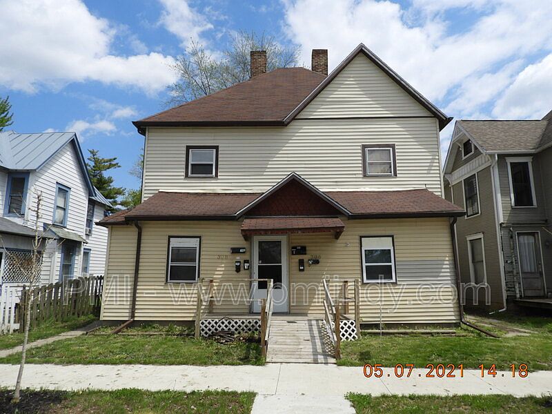 1st image of 306 N Monroe St Unit 2