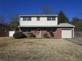 19 Michele Dr, Hampton, VA 23669