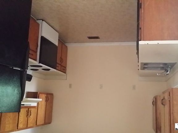 5th image of 5827 McCampbell Dr