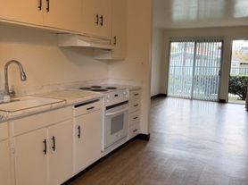 Montgomery Country Club Apartments