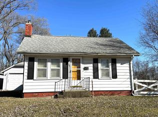 341 Ohio Ave, Galesburg, IL 61401