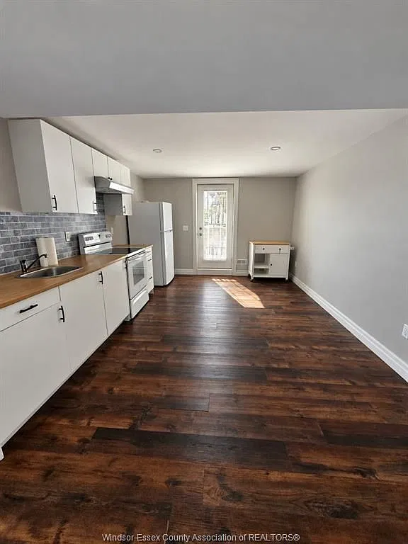 2 bed, $1,700 — Photo 3