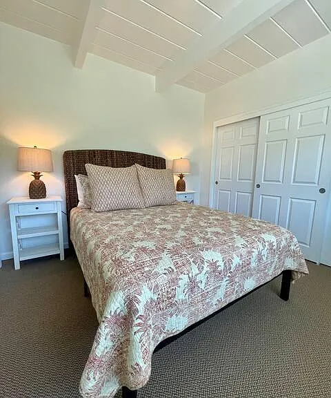 102 Marina Ave #C — Photo 3