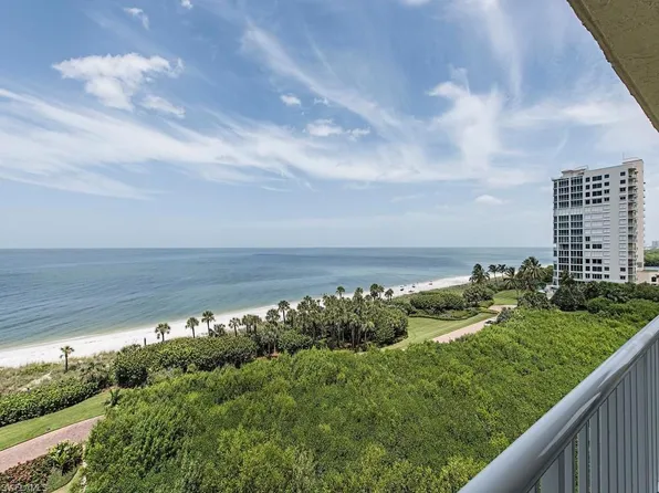20 Seagate Dr, Naples, FL 34103