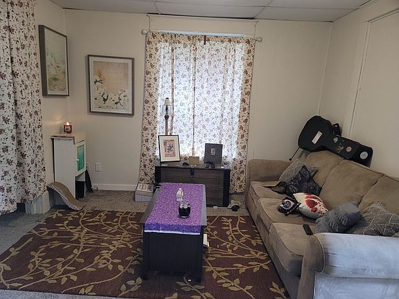 3rd image of 319 W 29th St