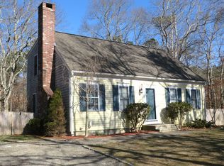 2 Pond Cir, Forestdale, MA 02644