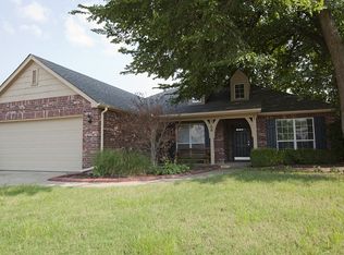 2108 W D Ct, Jenks, OK 74037