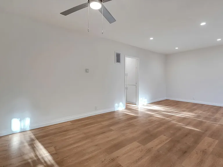 8588 Horner St — Photo 15