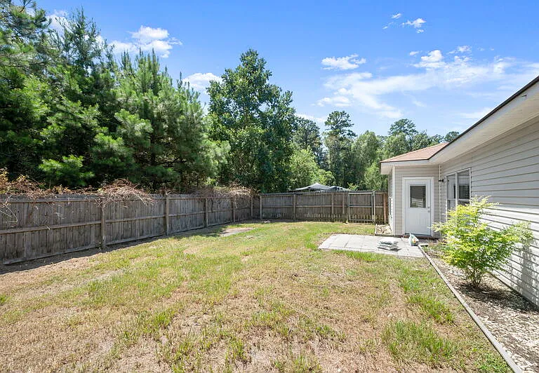 22898 Sabine Dr — Photo 5