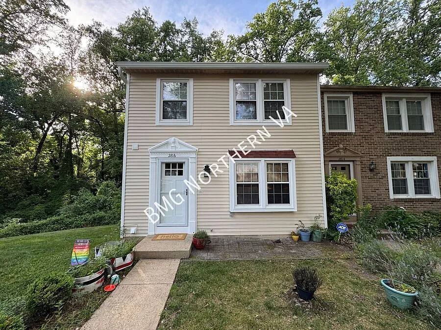 2816 Raymond Ct