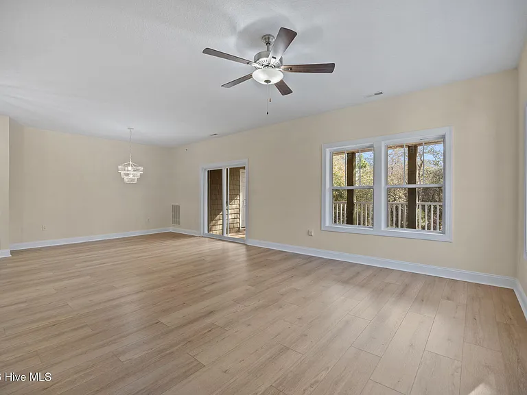 200 Lighthouse Ln #B3 — Photo 12