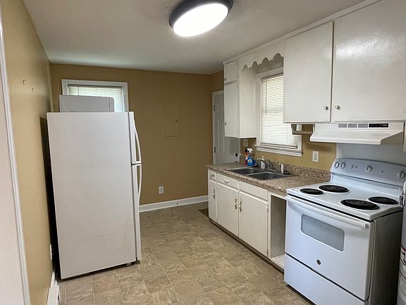 5th image of 405 Bridgeway Pl